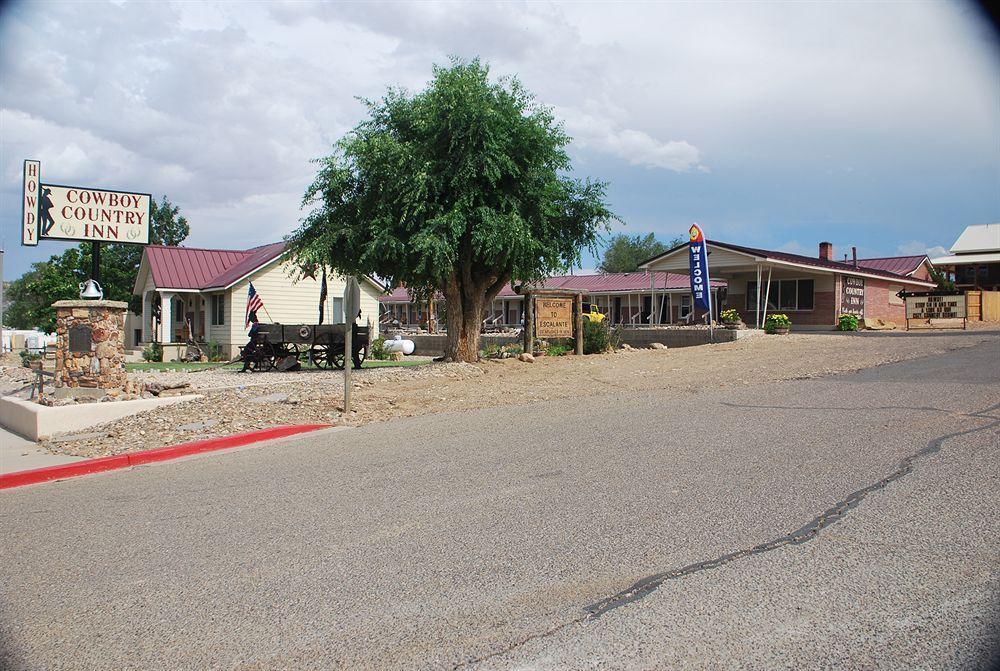 Cowboy Country Inn Escalante Bagian luar foto