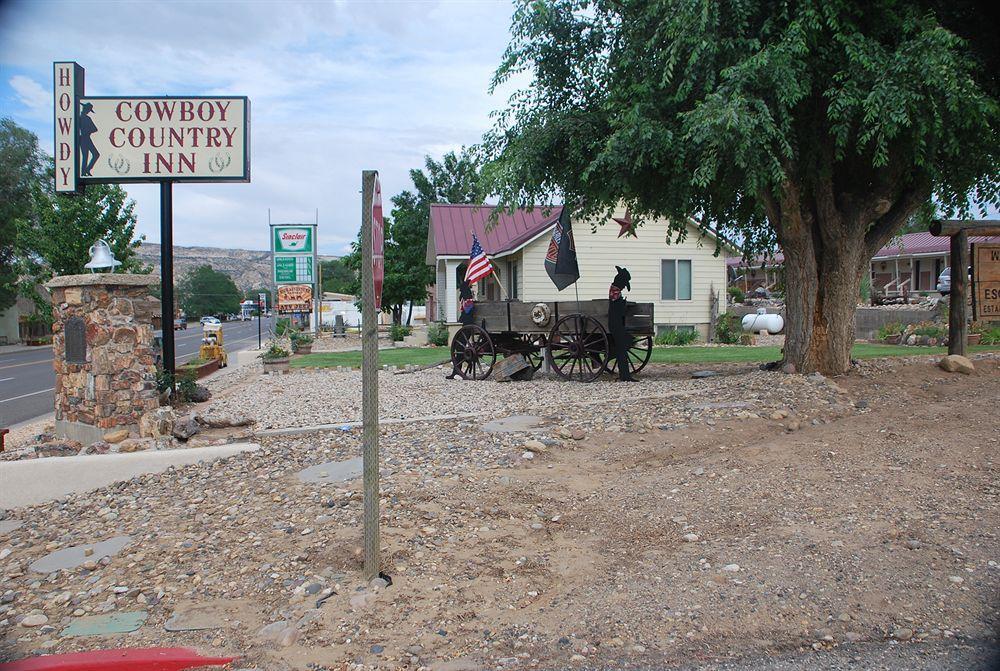 Cowboy Country Inn Escalante Bagian luar foto