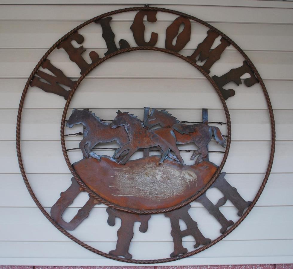 Cowboy Country Inn Escalante Bagian luar foto